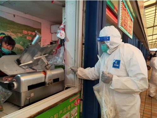 筑牢防疫安全線 解放路社區(qū)開(kāi)展農(nóng)貿(mào)市場(chǎng)環(huán)境與產(chǎn)品核酸檢測(cè)